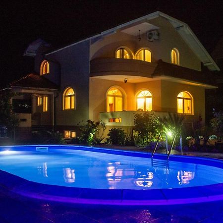 Villa Katarina With Pool Баня-Лука Экстерьер фото