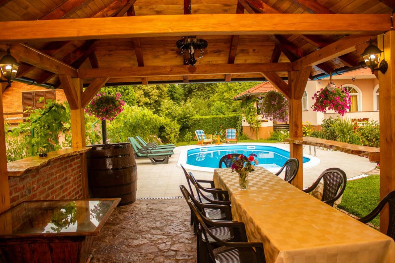 Villa Katarina With Pool Баня-Лука Экстерьер фото
